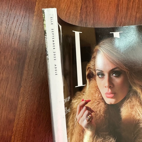 Elle Magazine - Adele - September 2022 - Picture 2 of 3